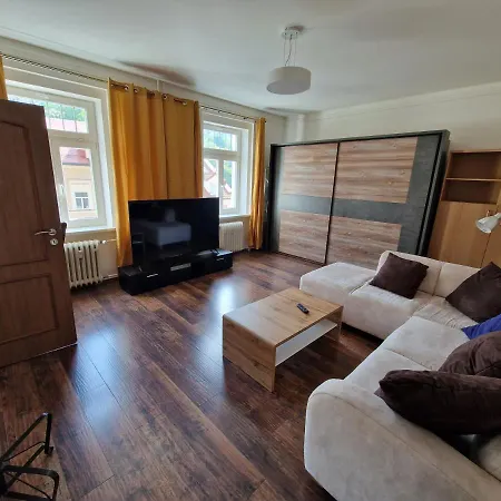 63m2 S Balkonem V Lazenskem Centru Apartman *