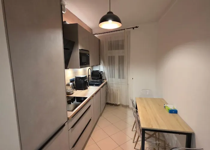 63m2 S Balkonem V Lazenskem Centru Apartman *